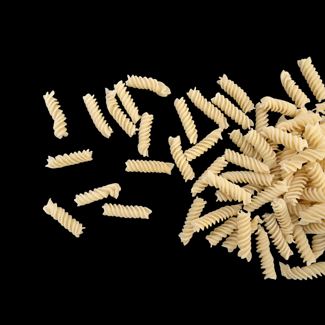 photo de fusilli éparpillés